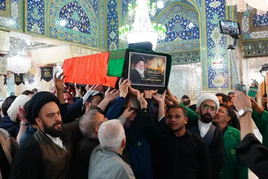 عکس: تشییع پیکر حضرت آیت‌الله شبیری زنجانی