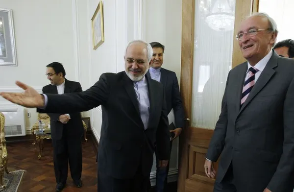 شان بارت رئیس مجلس نمایندگان ایرلند روز (سه&zwnj;شنبه) با محمد جواد ظریف، وزیر امور خارجه دیدار و گفت&zwnj;و&zwnj;گو کرد./IRNA
