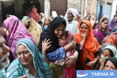 عکس: مرگ ۱۴ دانش‌آموز در پی ریزش سقف مدرسه در پاکستان
