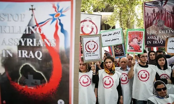 مسیحیان آشوری کشورمان روز پنجشنبه  با تجمع جلو مقر سازمان ملل اعتراض خود را نسبت به جنایت غزه و کشتار آشوریان در سوریه و عراق اعلام کردند./TASNIM
