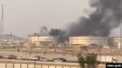 حمله سعودی‌ها به تاسیسات نفتی صنعا
