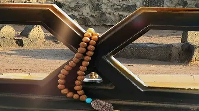 عاشق اون ضریحم که نداری ؛ حسین طاهری