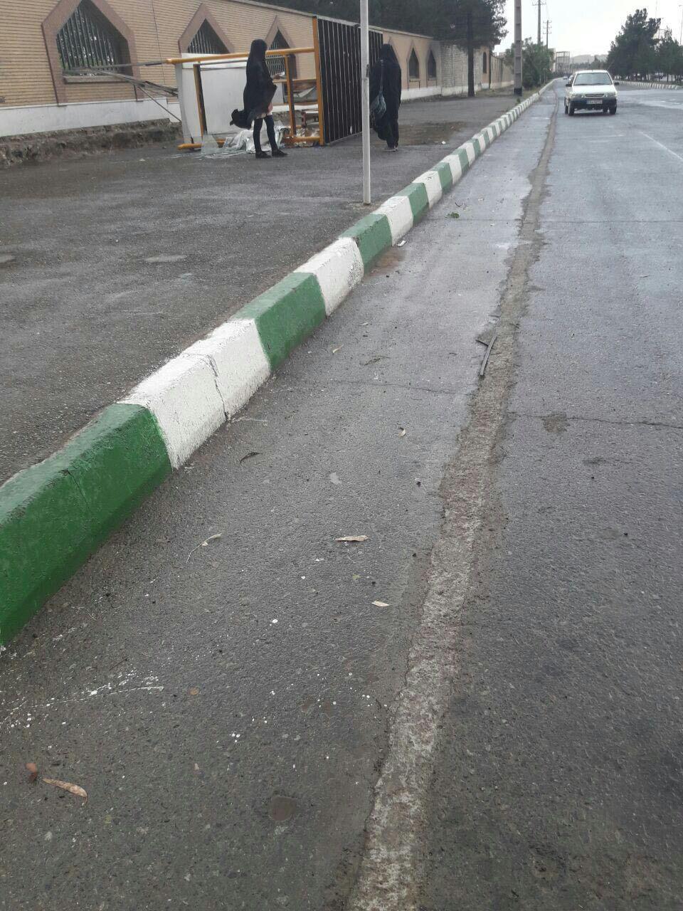 یک
