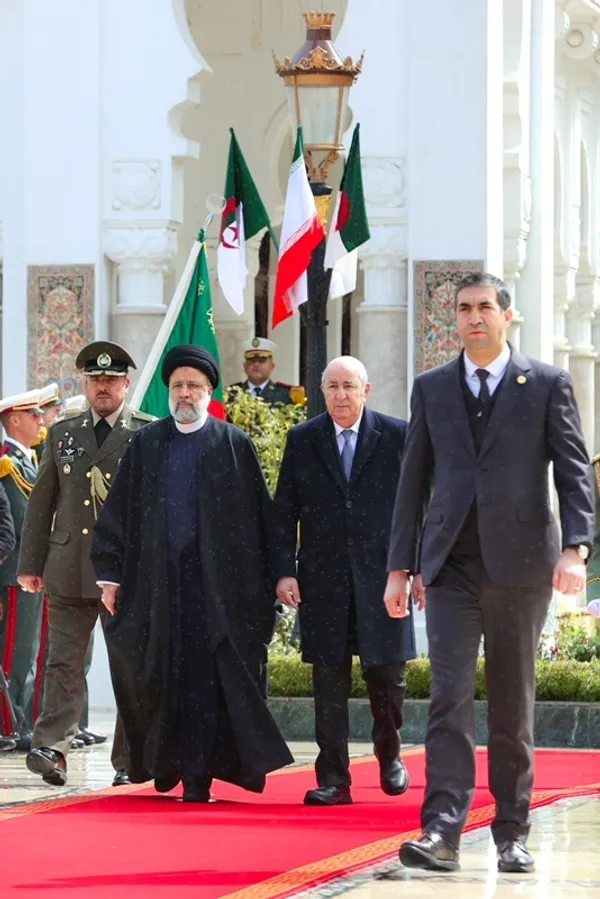 استقبال رسمی رئیس جمهور الجزایر از رئیس جمهور ایران