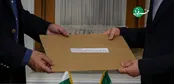 متن روی پاکتی که تحویل عراقچی شد