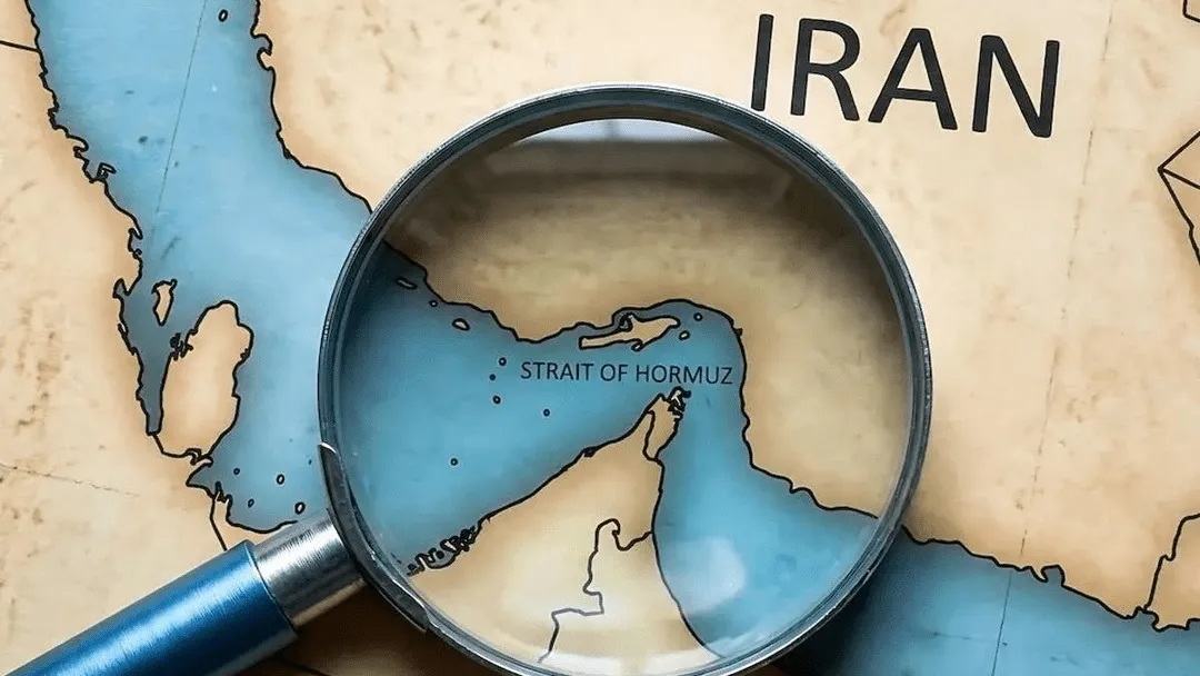صدای انفجار در تنگه هرمز / کشتی متخلف مجازات شد