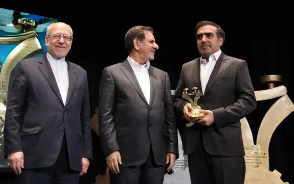همایش روز ملی حمایت از حقوق مصرف کنندگان صبح شنبه با حضور اسحاق جهانگیری معاون اول رئیس جمهور در مرکز همایش های سازمان صدا و سیما برگزار شد./MNA
